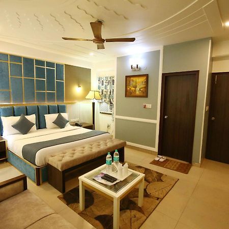 โอเทล โอเปร่า Hotel เดลี ภายนอก รูปภาพ