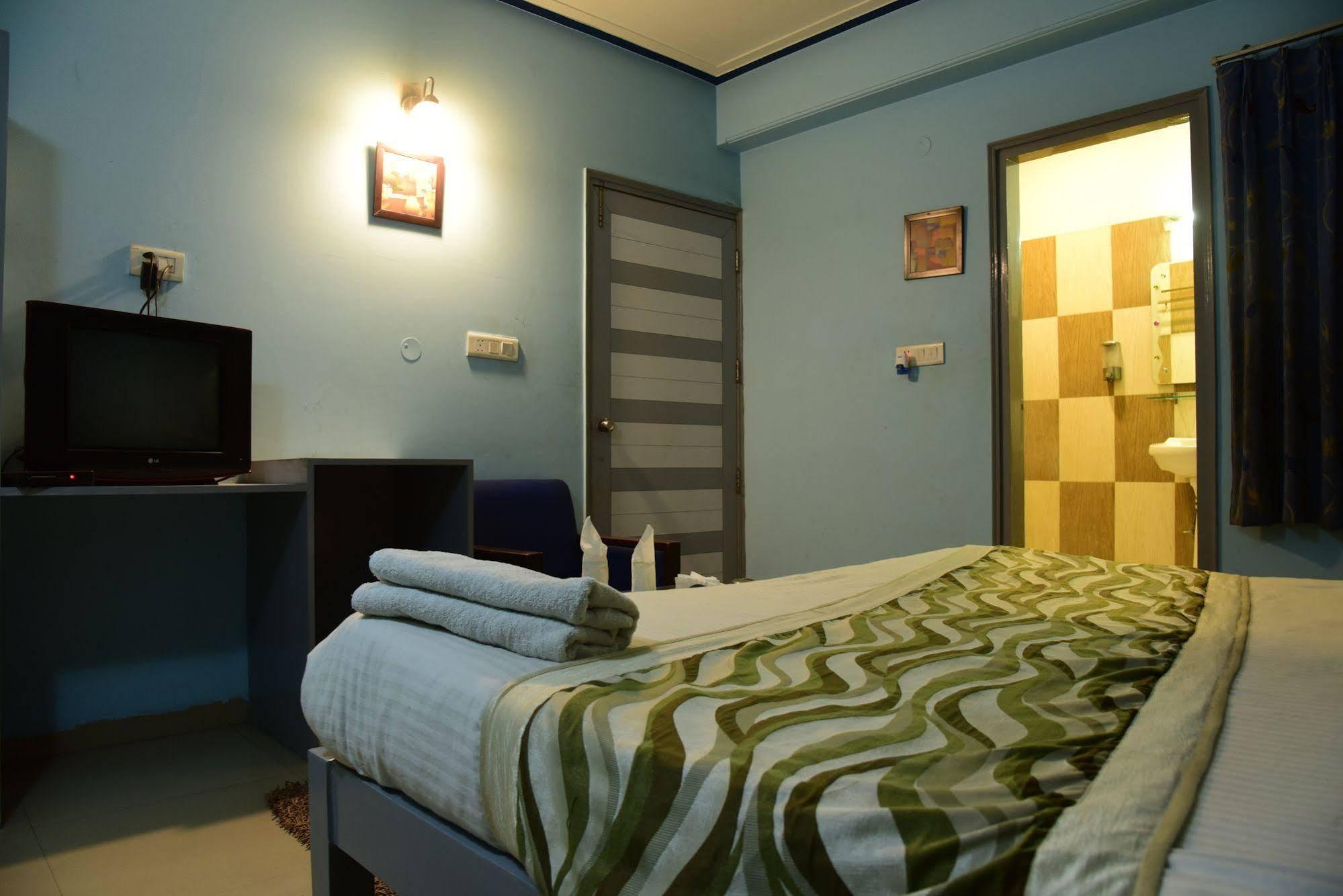 โอเทล โอเปร่า Hotel เดลี ภายนอก รูปภาพ